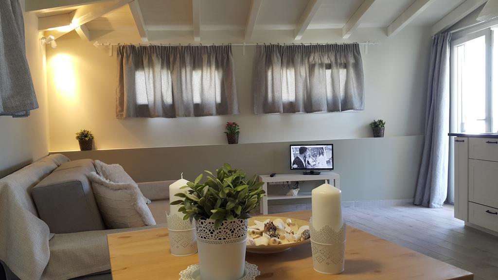 Ifigenia Studios Patitírion Quarto foto